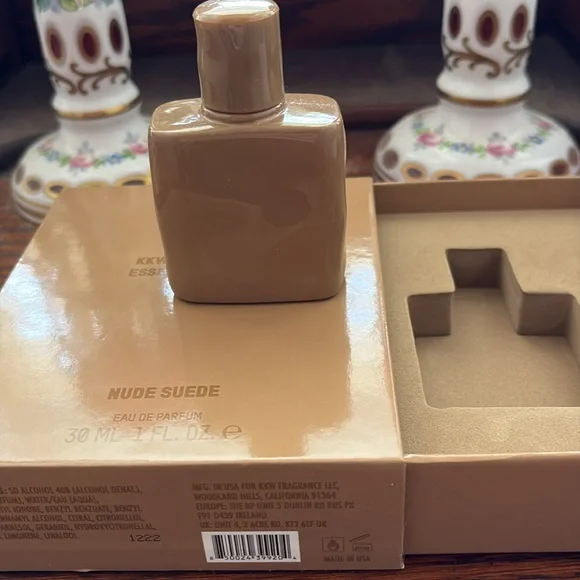 KKW Fragrance
Nude Suede - Picture 3 of 4